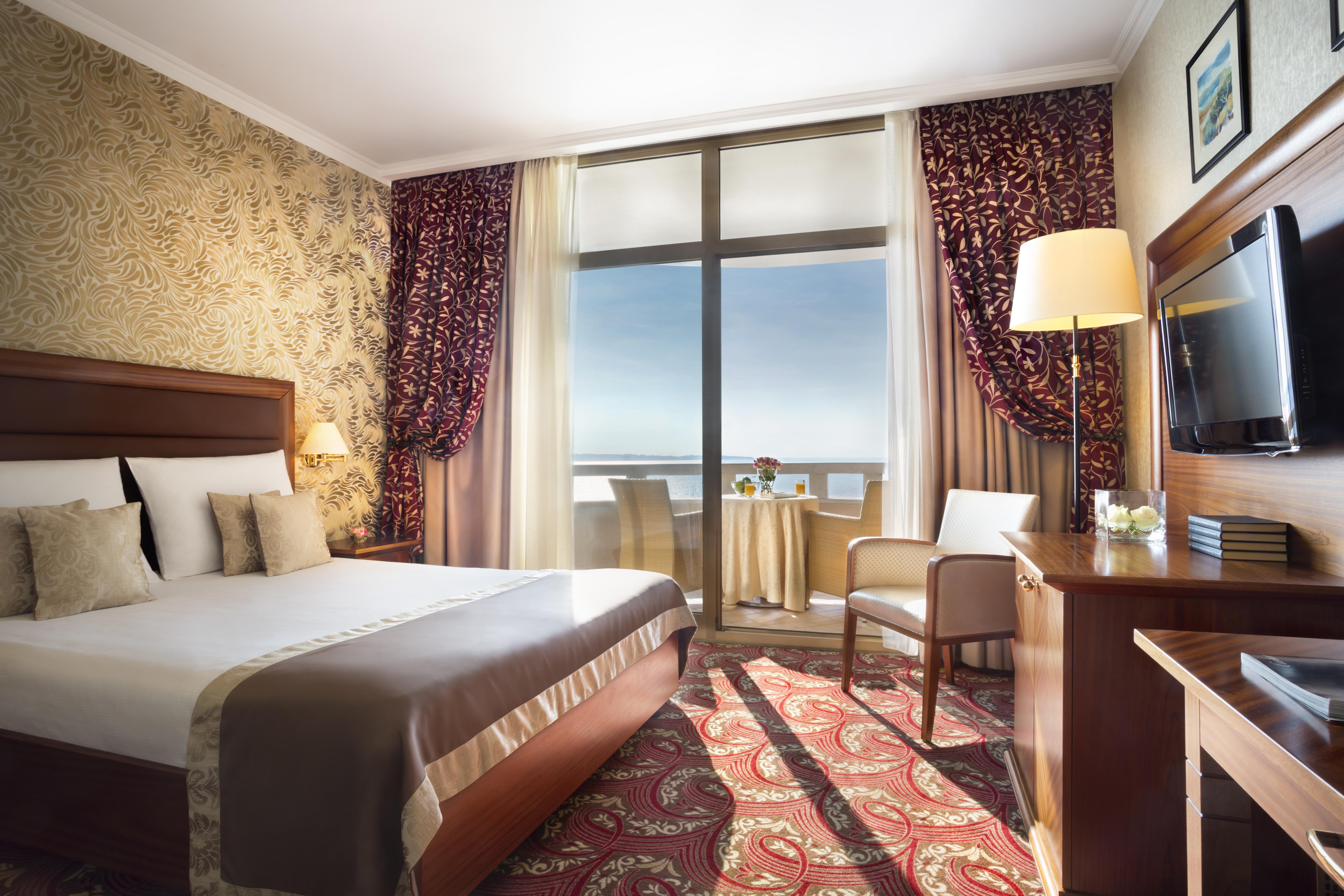 Remisens Hotel Metropol Portorose Esterno foto A room at the hotel