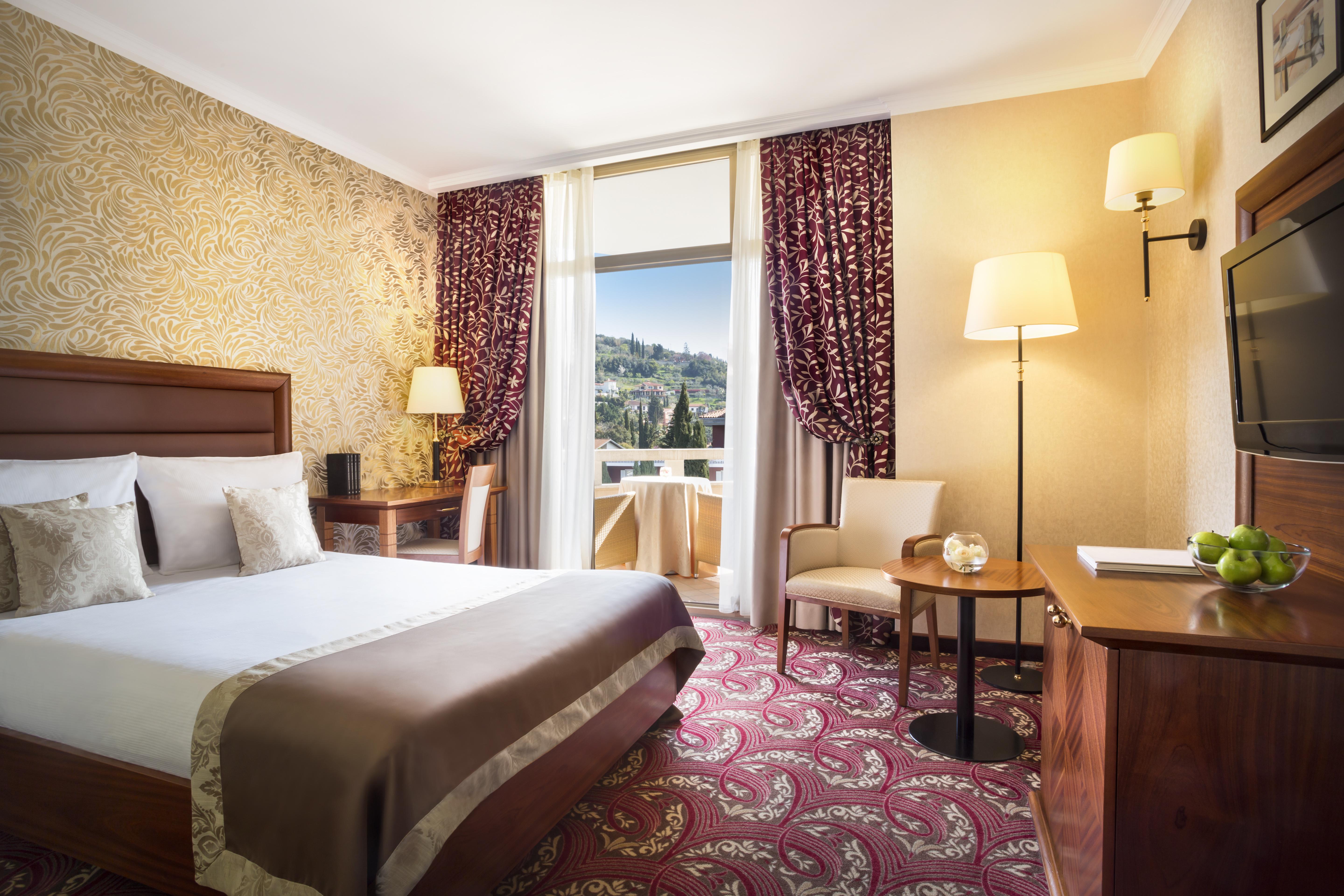 Remisens Hotel Metropol Portorose Esterno foto A room at the hotel
