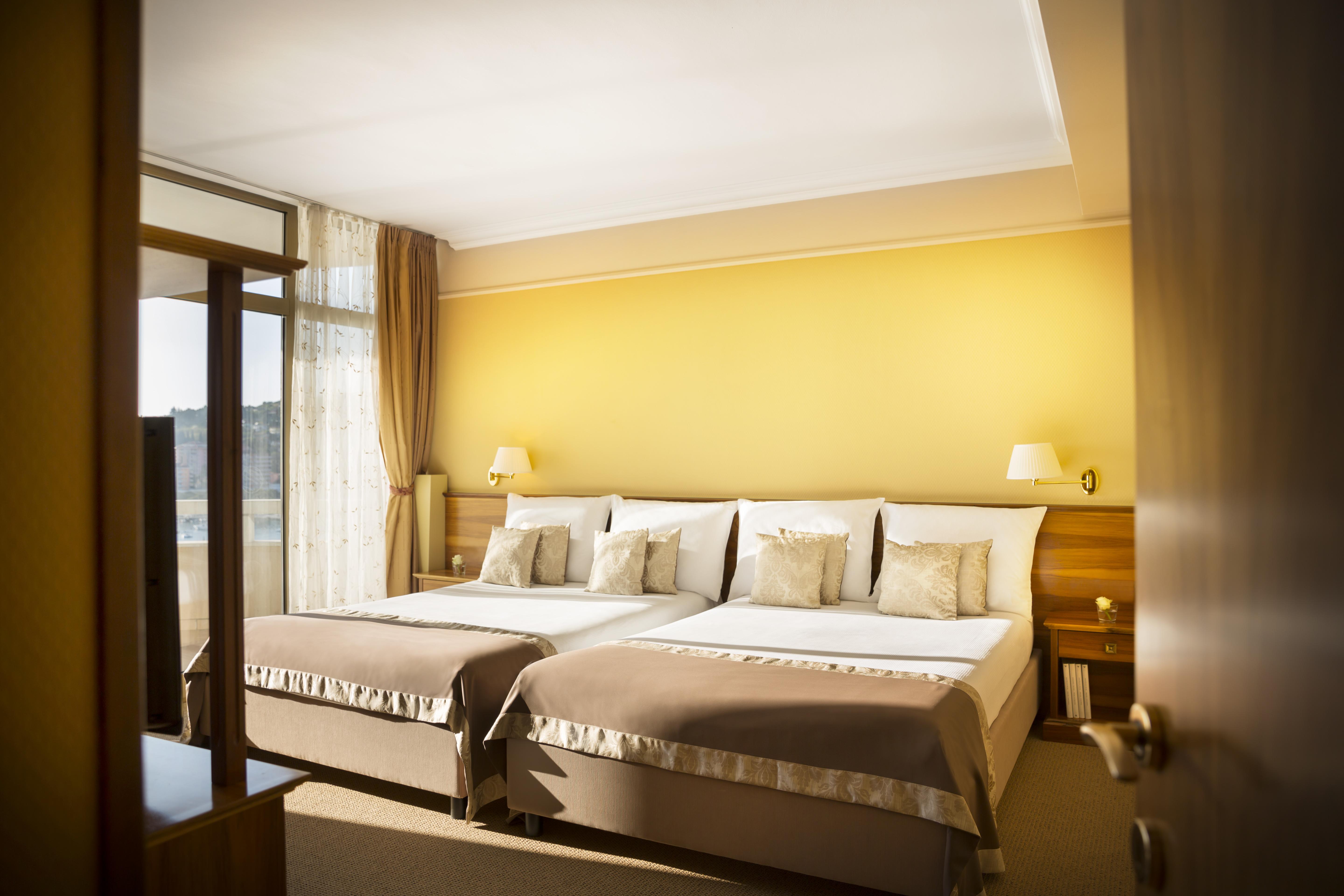 Remisens Hotel Metropol Portorose Esterno foto A room at the hotel