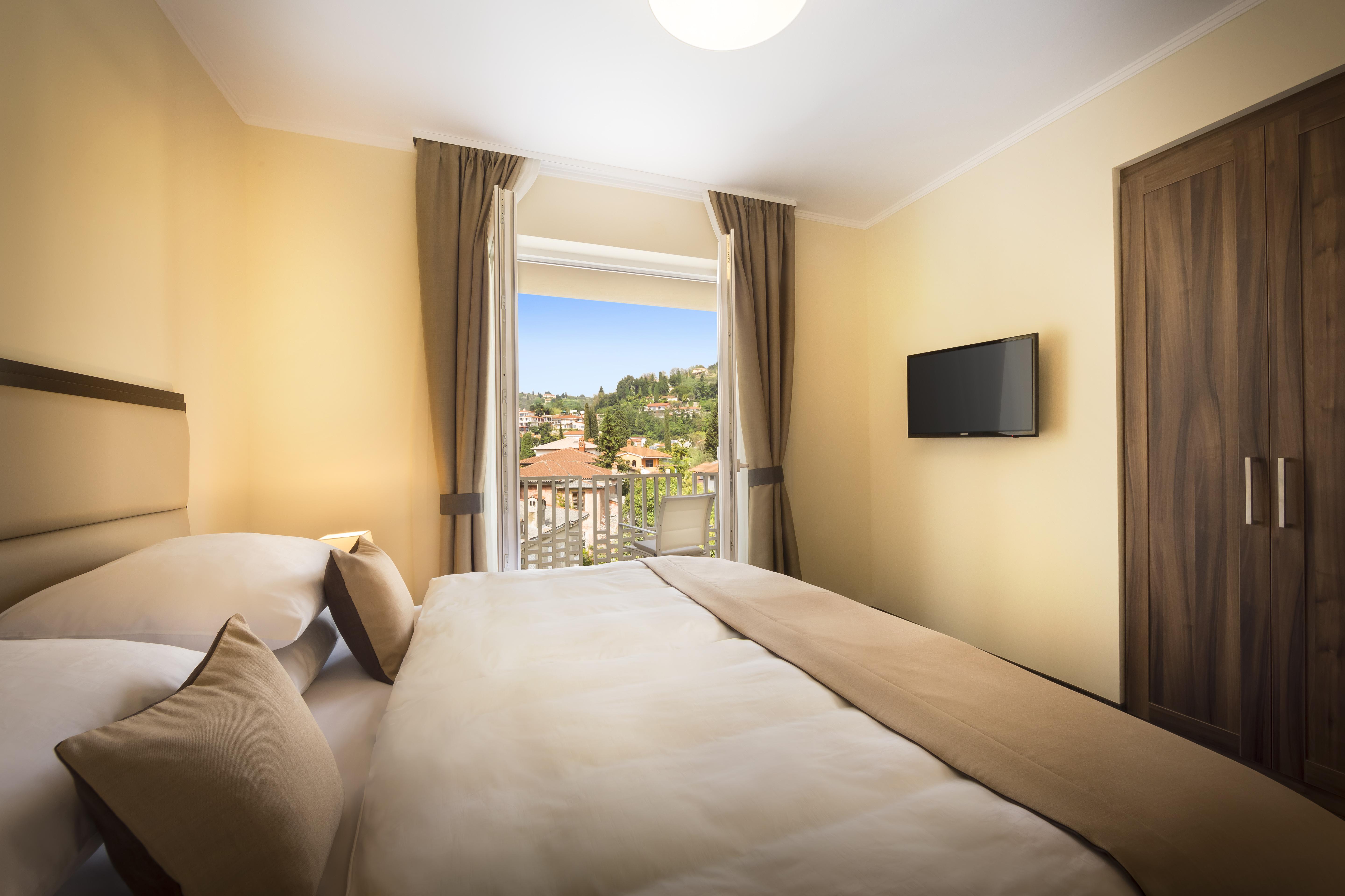 Remisens Hotel Metropol Portorose Esterno foto A bedroom at the hotel