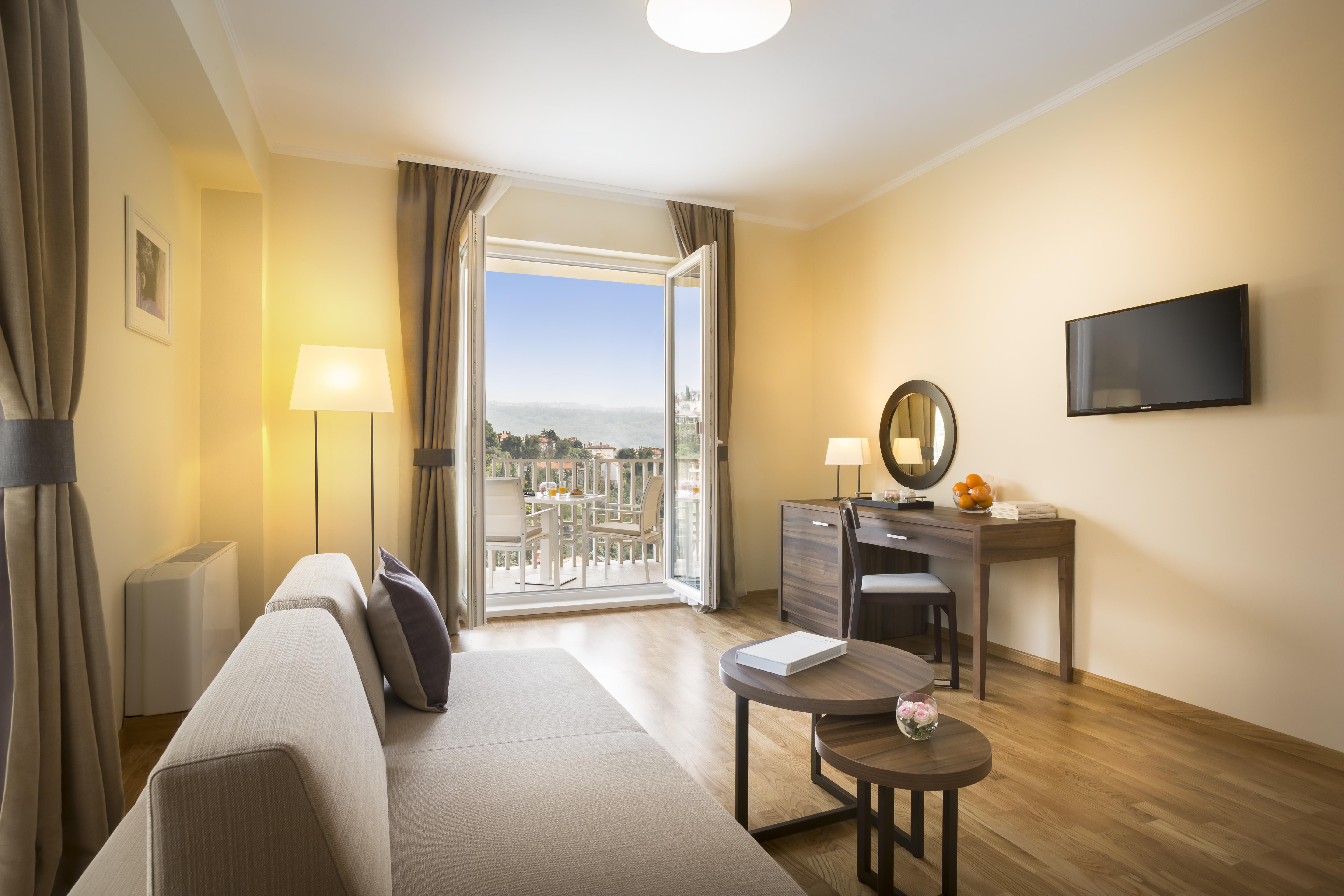Remisens Hotel Metropol Portorose Esterno foto A typical room at the hotel