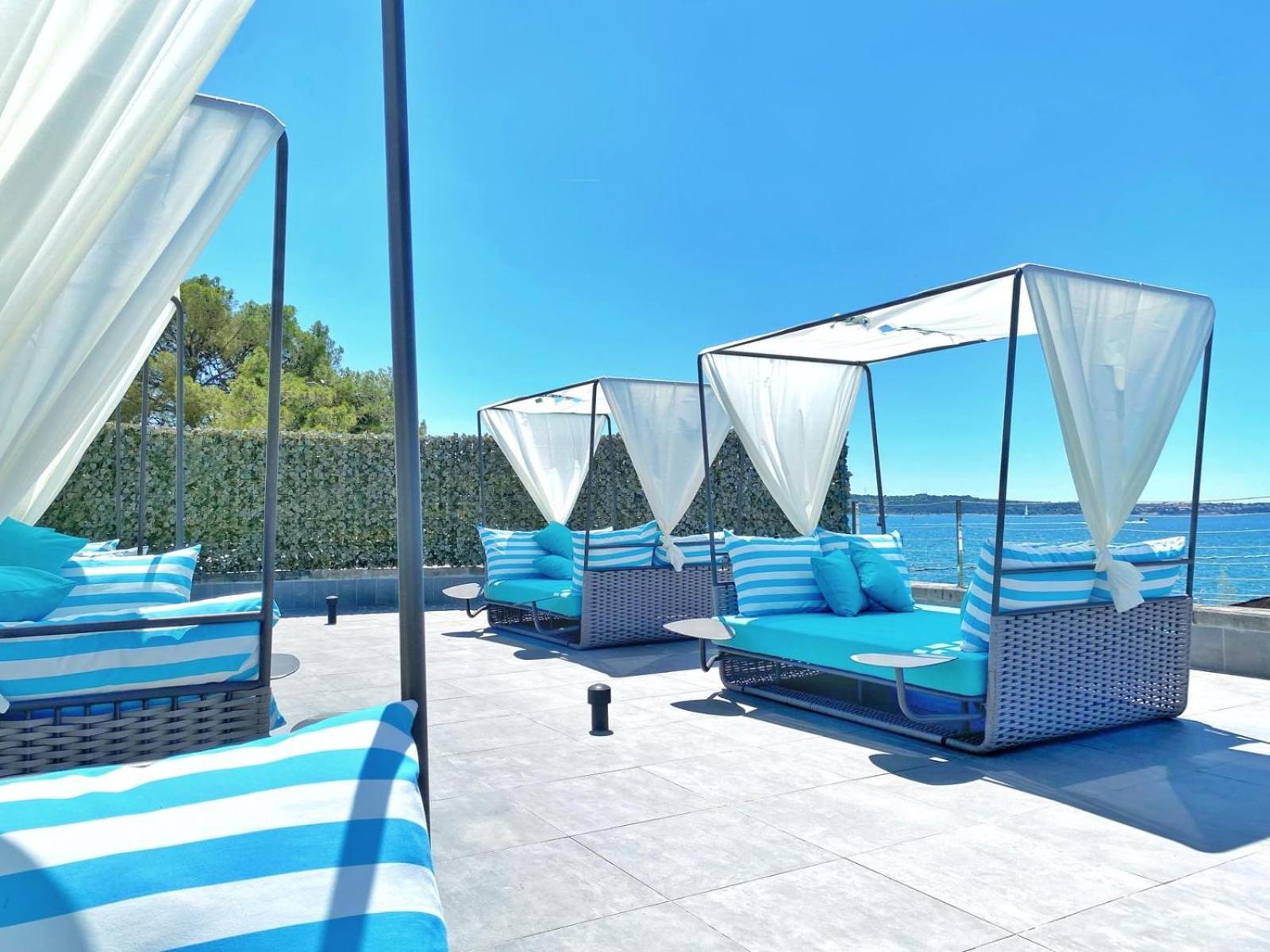 Remisens Hotel Metropol Portorose Esterno foto The Beach Club