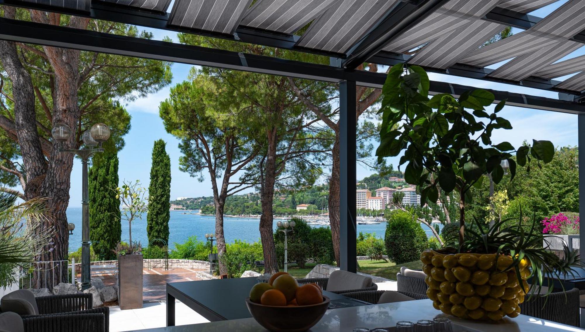 Remisens Hotel Metropol Portorose Esterno foto A pergola